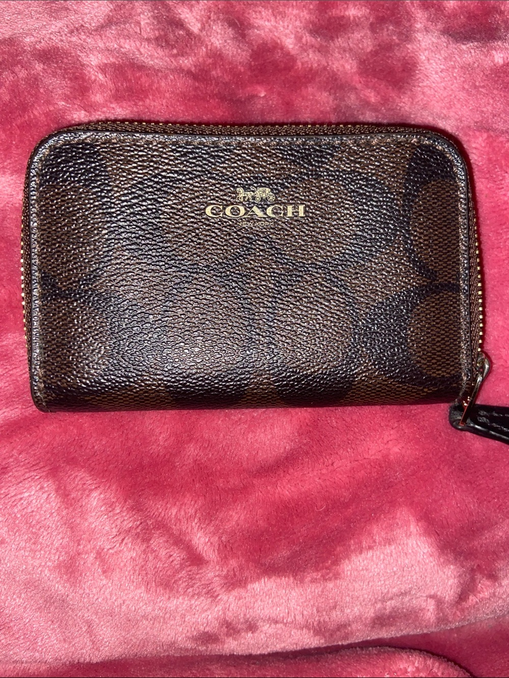 Coach Signature Zip Card Case EUC
